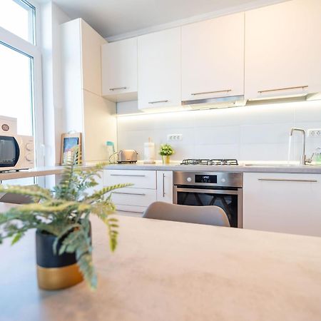 Modern Apollus Avenue - By Openhouse Apartments Temesvár Kültér fotó